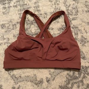 Lululemon sports bra